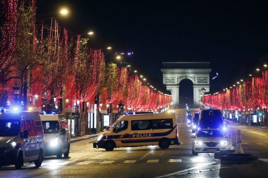 France Heightens New Year’s Eve Security, With 90,000 Police Officers Mobilised