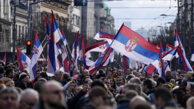 Thousands Accuse Serbia’s Ruling Populists Of Election Fraud At Belgrade Rally