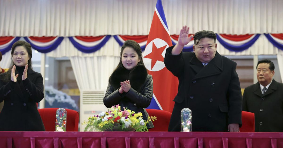 Севернокорейският лидер Ким Чен Ун каза че неговите военни трябва