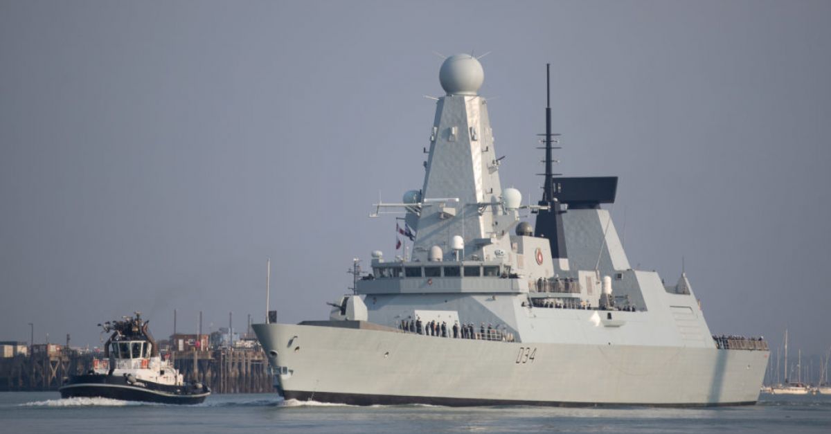 Няма настоящи планове за изпращане на повече военни кораби за патрулиране в Червено море, казва № 10