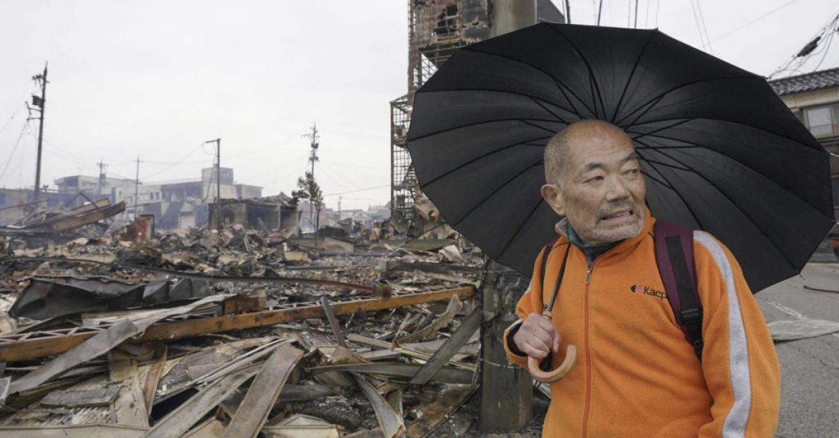 Броят на загиналите от земетресенията в Япония нараства до 62, като има опасения за тези, които все още са в капан