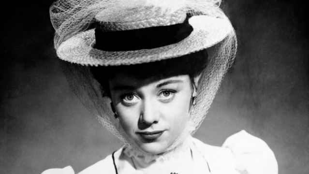 Mary Poppins Actress Glynis Johns Dies Aged 100