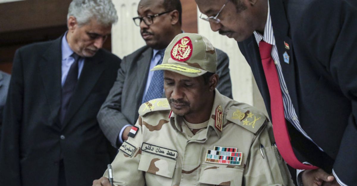 Лидерът на суданските паравоенни формирования генерал Мохамед Хамдан Дагало каза,