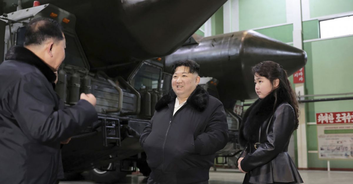 Северна Корея провежда артилерийски учения по оспорваната морска граница