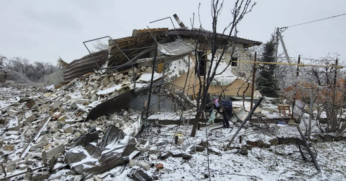 Цивилни загинаха при руски ракетни атаки в Украйна