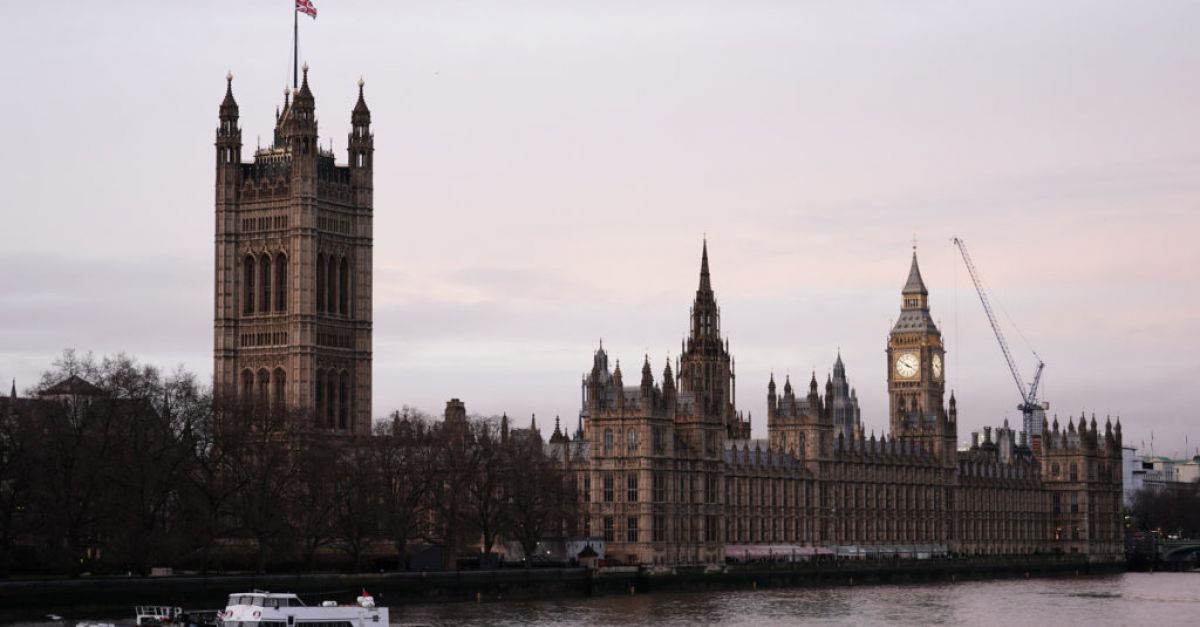 Лейбъристите ще внесат гласуване в британския парламент във вторник призовавайки