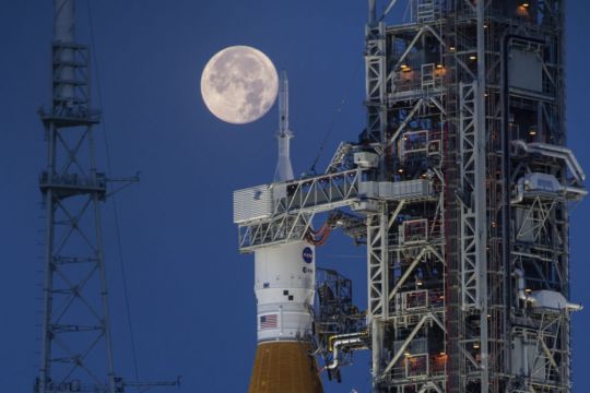 More Delays For Nasa Attempts To Put Astronauts On The Moon