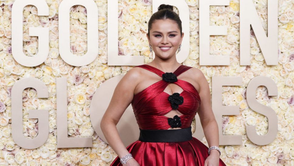 Selena Gomez Reveals What She Was Whispering To Taylor Swift At Golden Globes