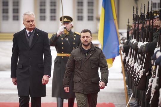 Zelenskiy Visits Baltic Nations Seeking More Aid Against Russia’s Invasion