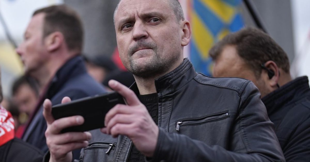Руският ляв активист Сергей Удалцов е разпитван за терористични престъпления,