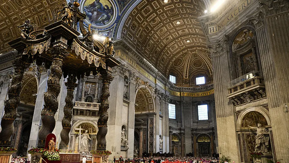 Vatican Announces Restoration Of 400-Year-Old Canopy In St Peter’s Basilica