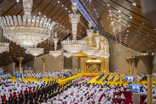 Brunei’s Prince Abdul Mateen Weds Fiancee In Lavish 10-Day Ceremony