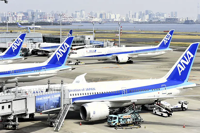 Japanese Domestic Flight Returns To Airport With Crack In Cockpit Window