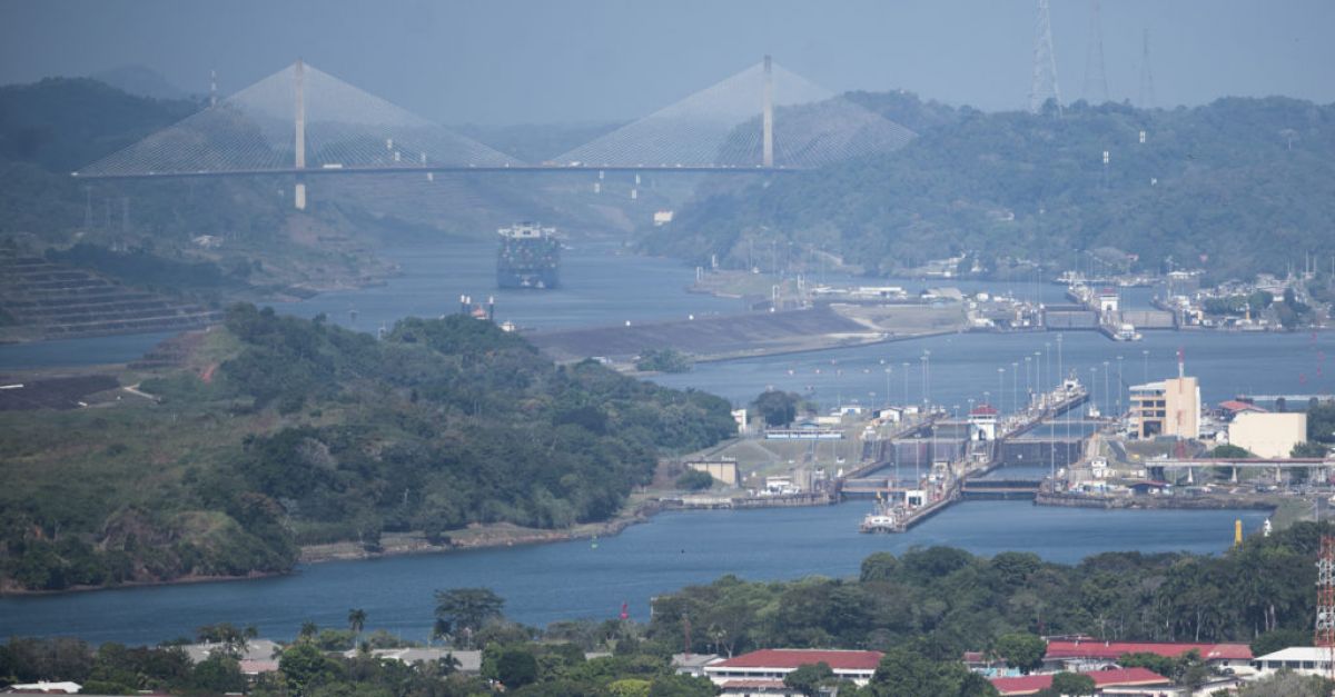 Липсата на вода води до голям спад в броя на корабите, използващи Панамския канал