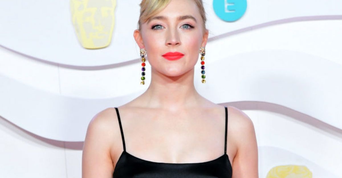 Saoirse Ronan казва, че е трябвало да бъде „една странна Барби“ във филма на Грета Геруиг