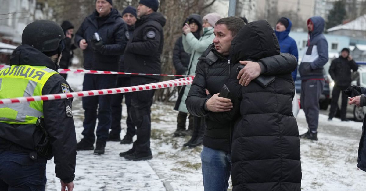 Седем убити и десетки ранени при руски ракетни атаки срещу Киев и Харков