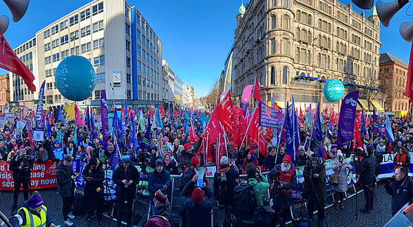 Waterford News & Star — Unions in the North press Heaton-Harris to release funds for public sector workers' pay - Vimarsana News