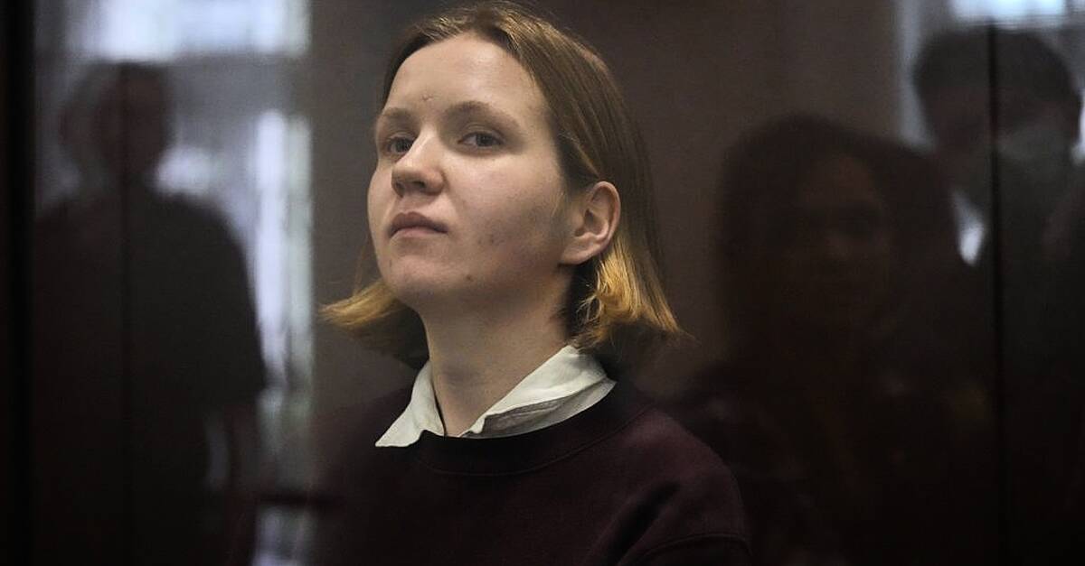 Russian Court Sentences Woman To 27 Years Over Bomb That Killed Pro-war ...