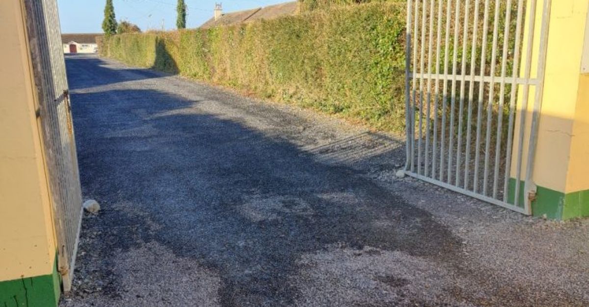 Louth GAA club получава 150 обаждания като част от измама с асфалт
