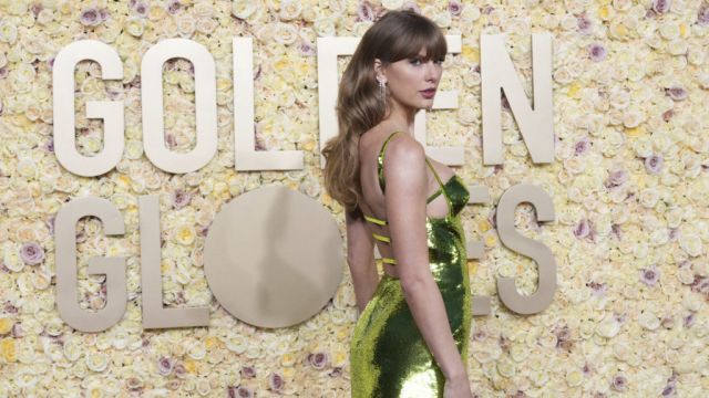 Taylor Swift Deepfake Images Prompt Us Politicians To Call For New Laws