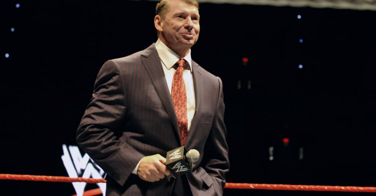 Бечистата личност Винс Макмеън подаде оставка от компанията майка на WWE