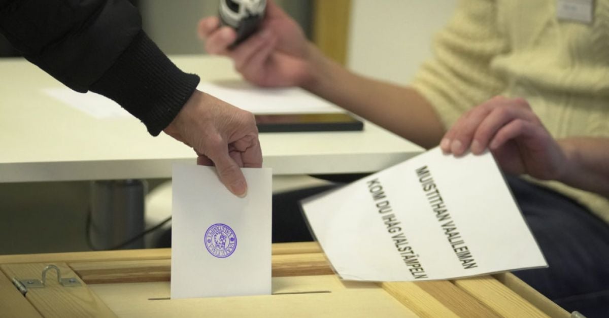 Гласоподавателите във Финландия избираха нов президент в неделя в безпрецедентен