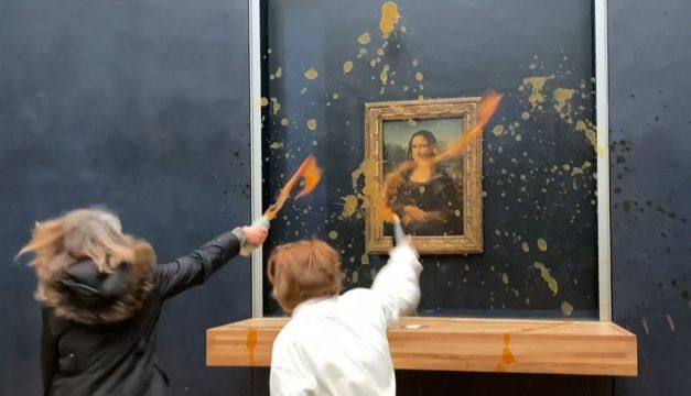 Protesters Throw Soup On Mona Lisa In Paris