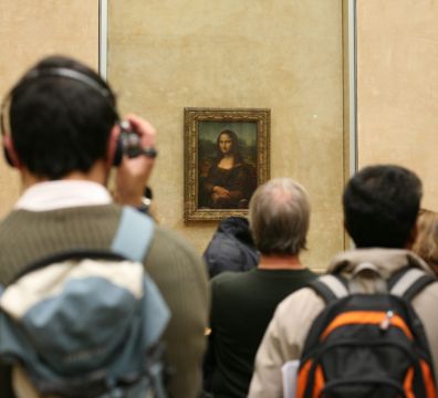 Two People Arrested After Protesters Throw Soup At Mona Lisa