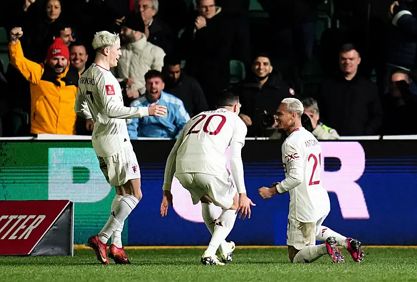 Manchester United Survive Scare At Newport To Reach Fa Cup Fifth Round