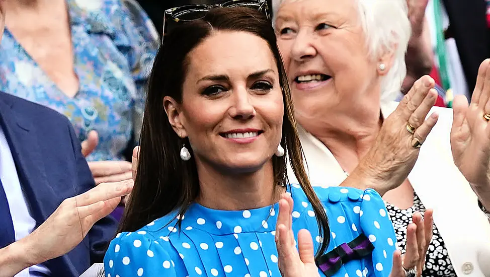 Kate Leaves Hospital To Recover At Home After Abdominal Surgery