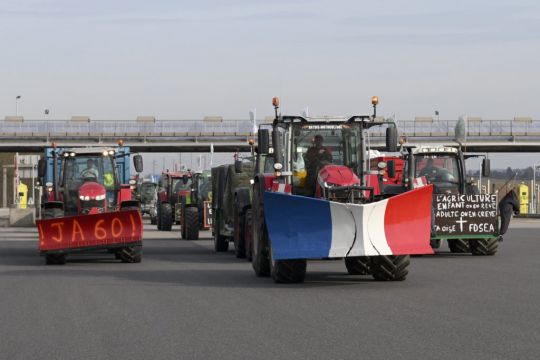 France’s Protesting Farmers Encircle Paris With Tractor Barricades