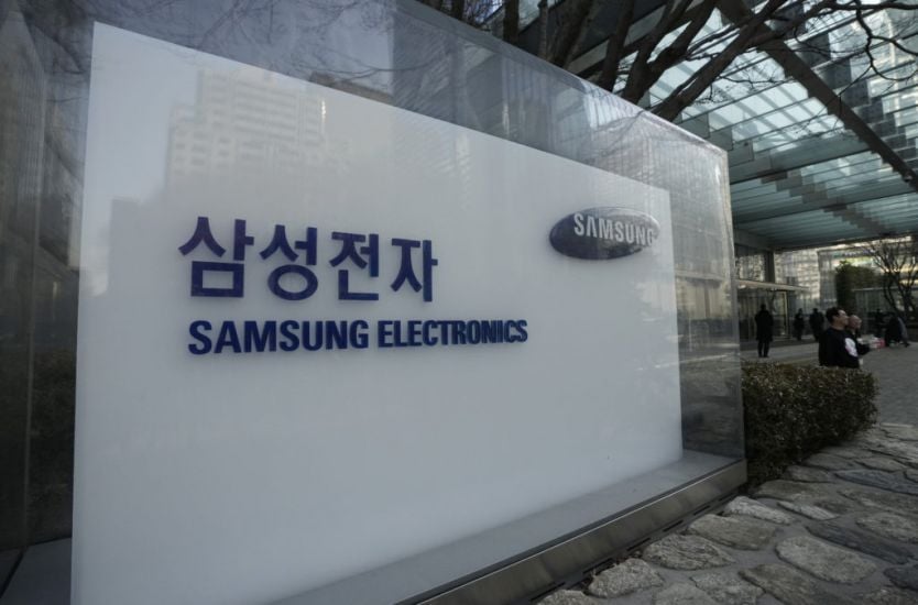 Samsung Reports Decline In Profit But Anticipates Improvement Driven By Chips