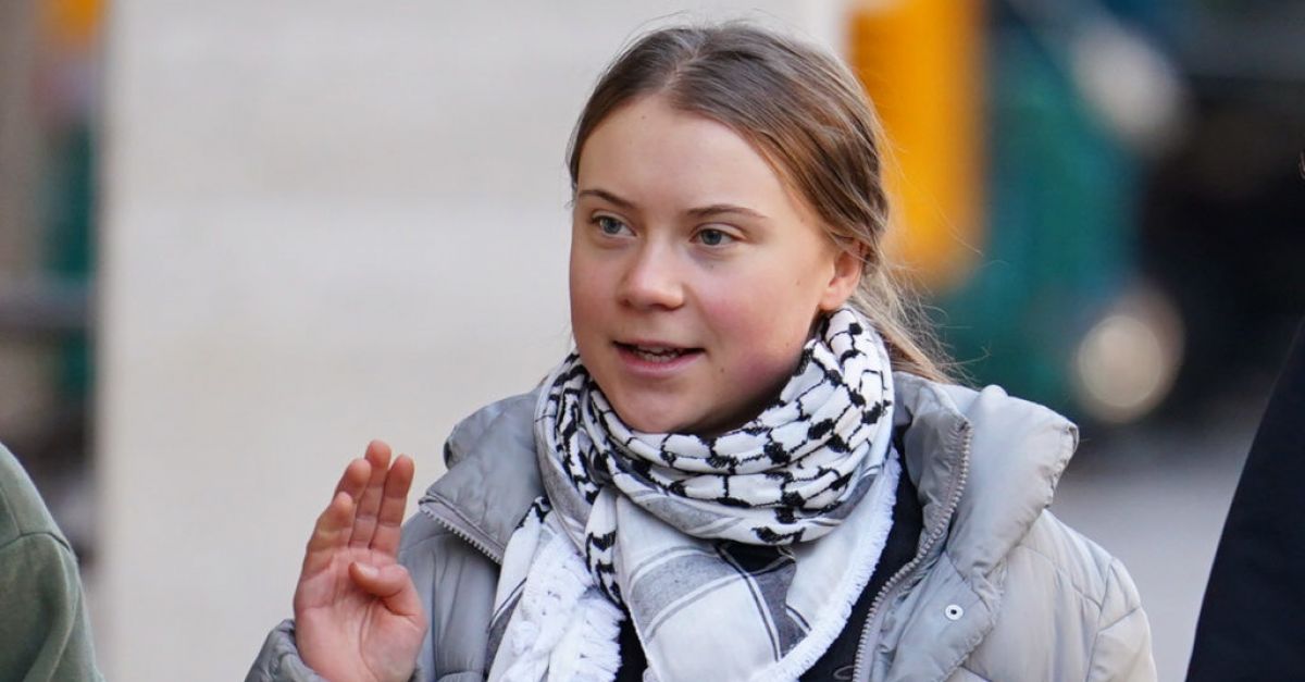 Грета Тунберг пристигна в съда за процес срещу петролния протест в Мейфеър
