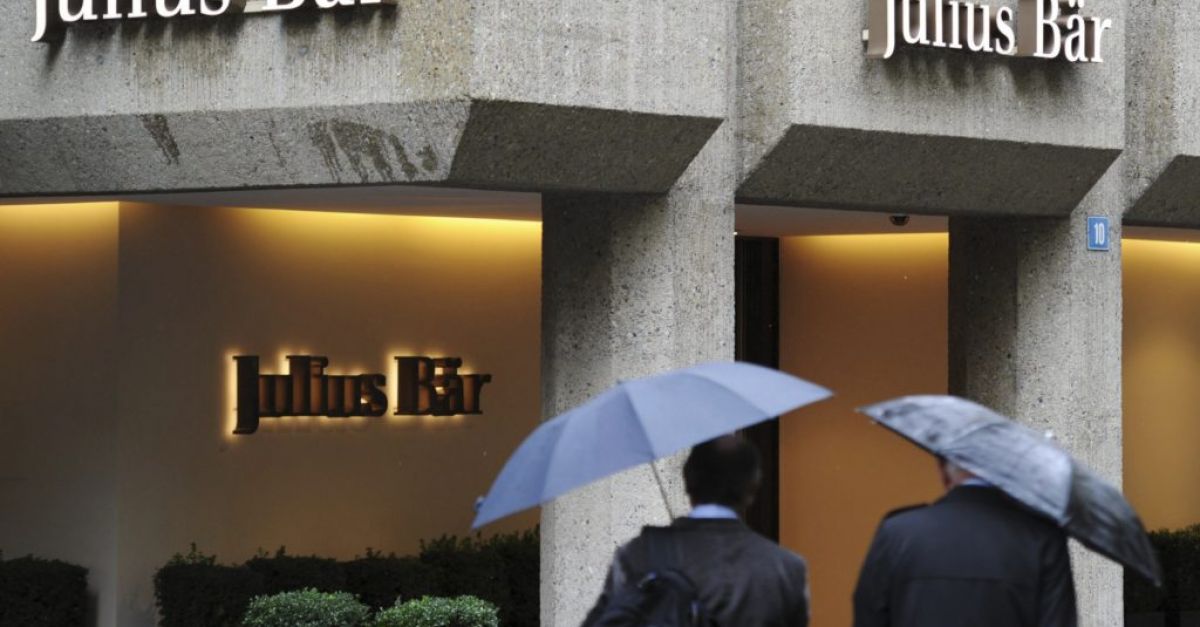 Шефът на Julius Baer подава оставка, тъй като банката обявява планове да напусне бизнеса с частни дългове