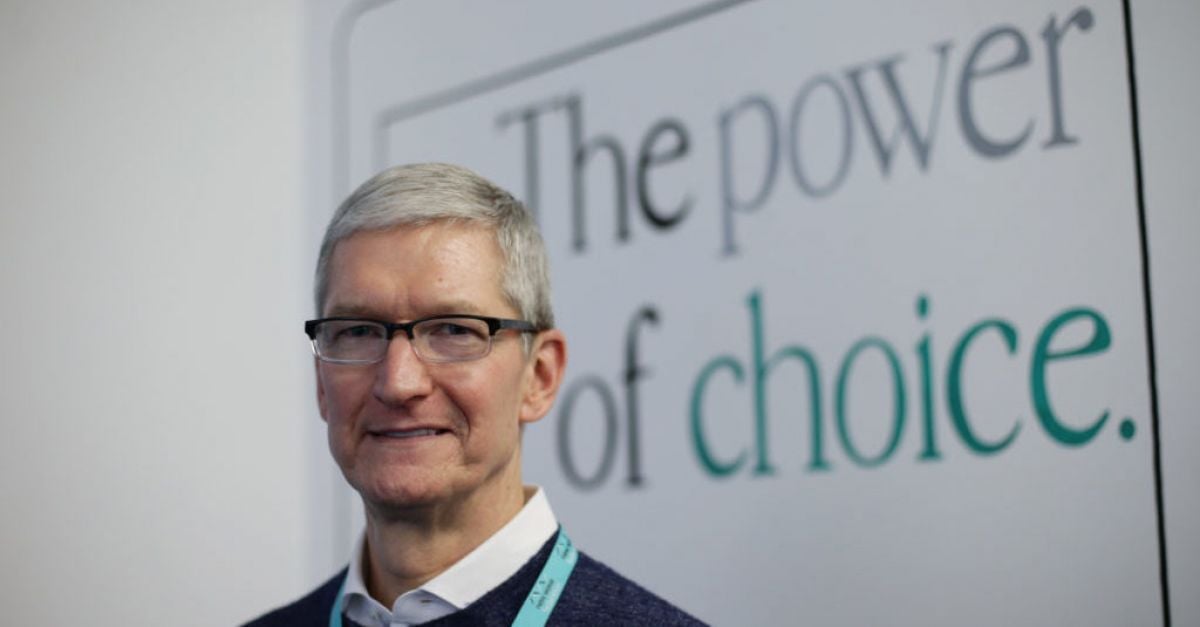 Шефът на Apple Тим Кук разкри, че технологичният гигант ще