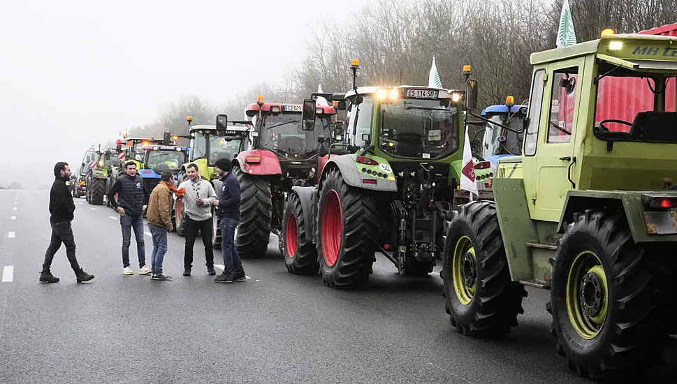 French Farmers Begin Removing Roadblocks Amid Moves To Resolve Grievances