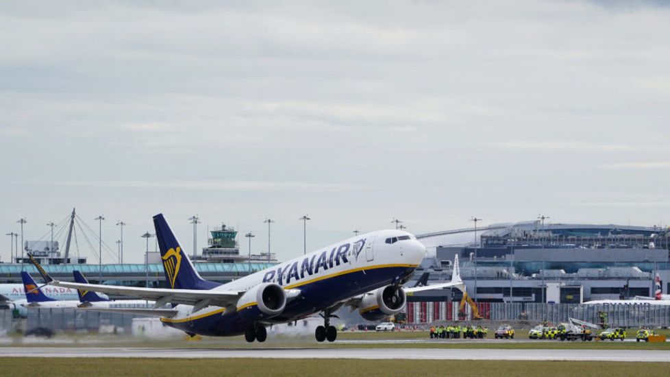 Varadkar Backs Plans To Increase Dublin Airport Cap Despite Cabinet Opposition
