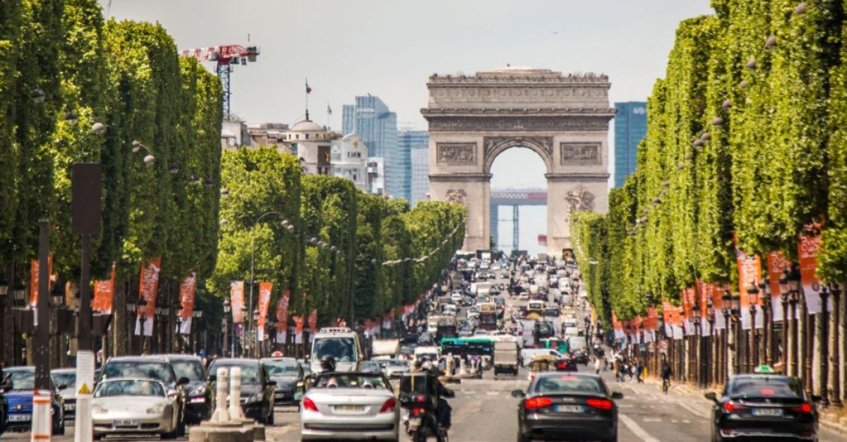 Парижани гласуваха в неделя за премахване на 4x4 от улиците