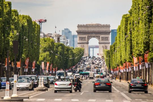 Parisians Vote To Hit 4X4S With Ramped Up Parking Costs In Latest Green Drive