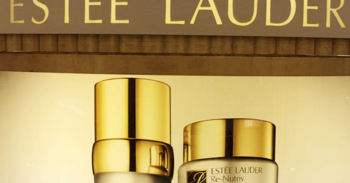 Estee Lauder съкращава 3% до 5% от глобалната си работна