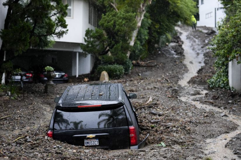 Massive Storm Sends Mud And Debris Flowing Through La’s Hollywood Hills