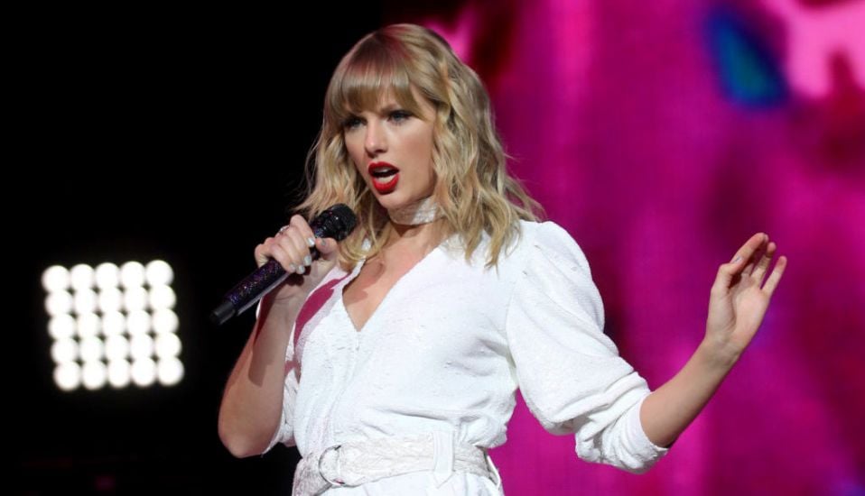 Taylor Swift Demands University Student Stops Tracking Her Private Jet