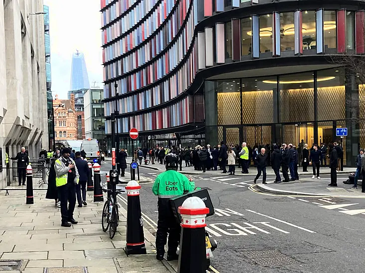 London's Old Bailey Evacuated Amid Fire Alert