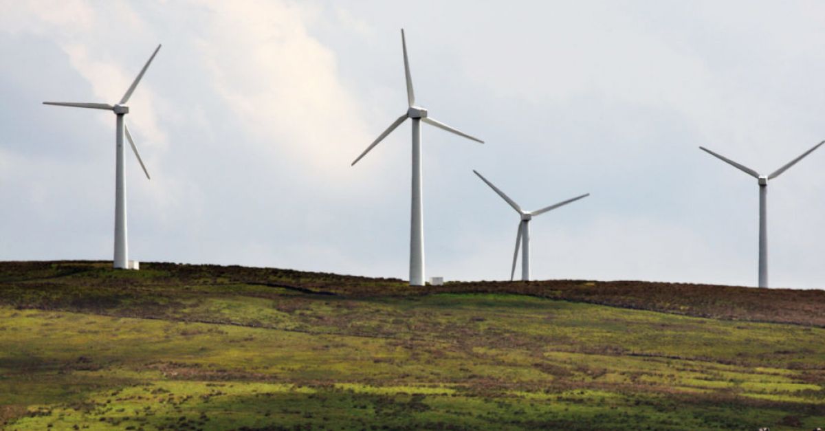 Вятърните турбини са генерирали повече от една трета от електроенергията на Ирландия миналия месец