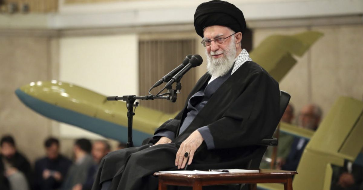 Meta премахна Instagram и Facebook акаунти за лидера на Иран