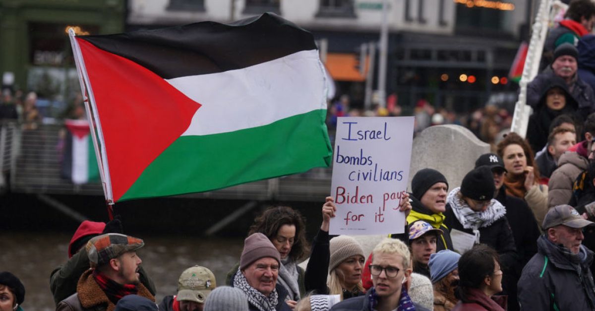 Десетки хиляди демонстрираха в Дъблин, за да покажат подкрепа за Палестина