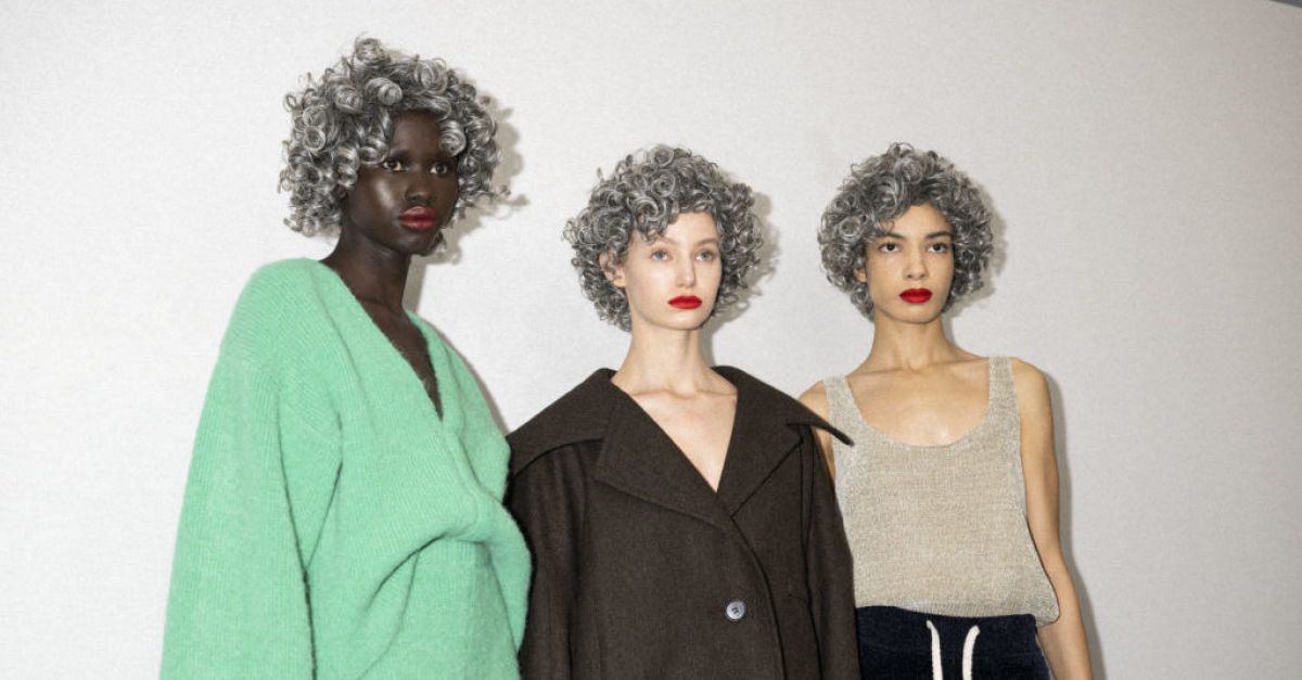 „Бабен шик“ и сива коса на шоуто на JW Anderson в Седмицата на модата в Лондон