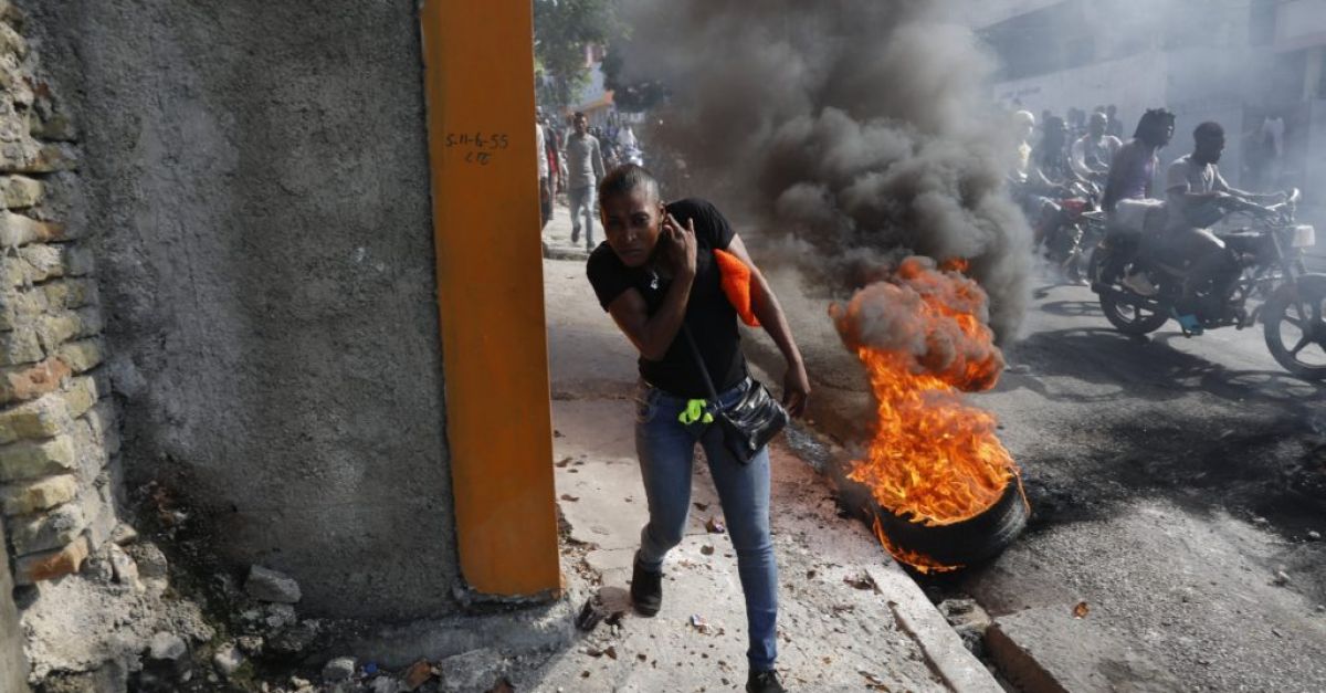 Карибски лидери се срещнаха с министър-председателя на Хаити след жестоки протести