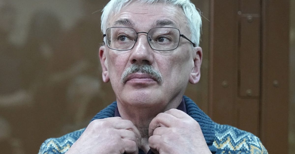 Ветеран правозащитник, който критикува войната в Украйна, беше осъден от