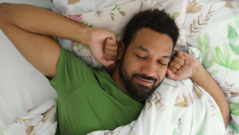 This Is Why The Change Of Season Is Affecting Your Sleep